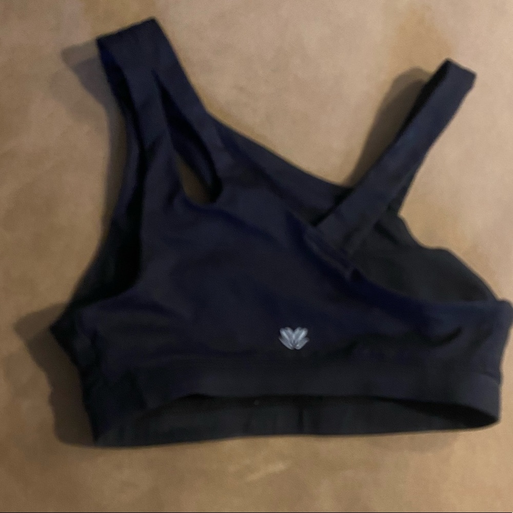 Sports bra - Picture 2 of 3